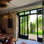 La Pomerolaise, Renove Dans Maison Typique Vigneronne Apartman *