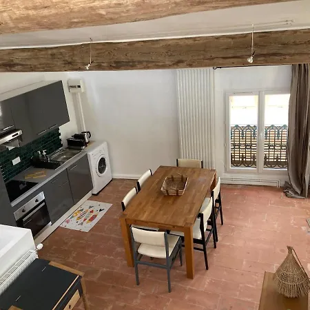 Apartman La Pomerolaise, Renove Dans Maison Typique Vigneronne *