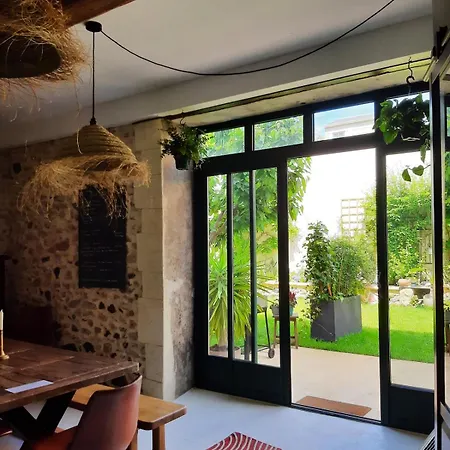 La Pomerolaise, Renove Dans Maison Typique Vigneronne Apartmán *